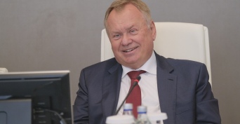 Андрей Костин посоветовал хранить деньги на депозитах и спрогнозировал скорое оживление экономики