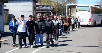 Уральская Сталь провела День открытых дверей для новотроицких старшеклассников