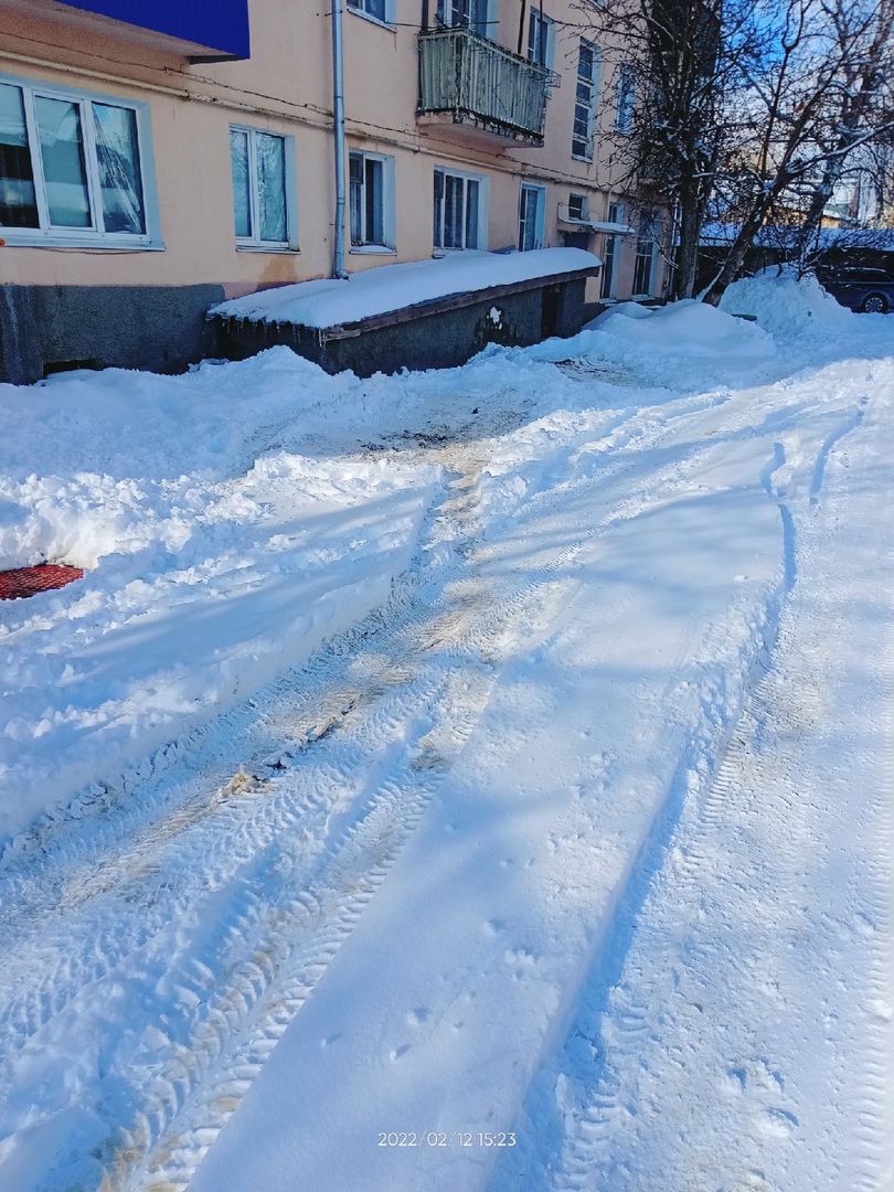 В некоторые дворы Бузулука можно заехать только на внедорожнике | Новости  Оренбурга