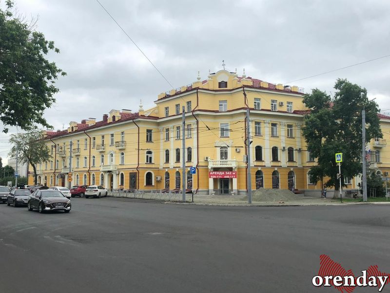 Заставляют демонтировать остекление балкона