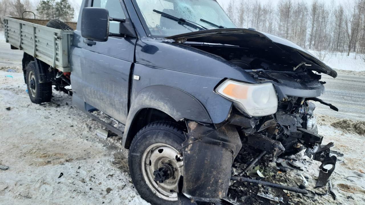 Под Бузулуком при столкновении ВАЗа и УАЗа погибла женщина, еще четверо  пострадали (18+) | Новости Оренбурга