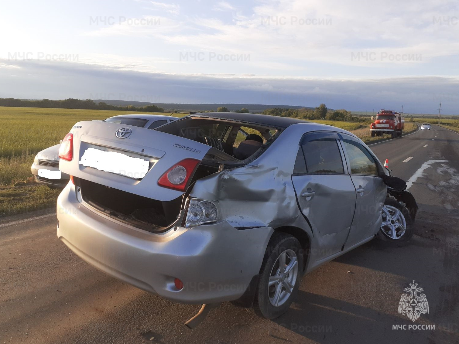 В Бузулукском районе Toyota сбросила в кювет ВАЗ, пострадали мужчина и  подросток | Новости Оренбурга