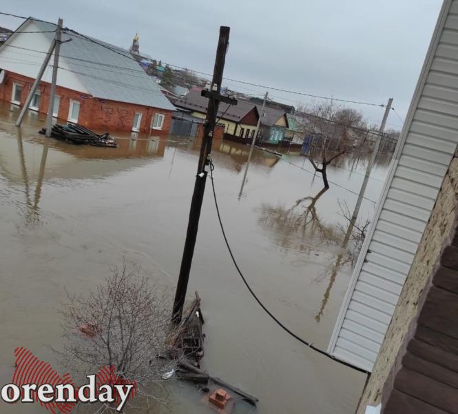 Пострадавшие от паводка в Оренбуржье получат дополнительные средства