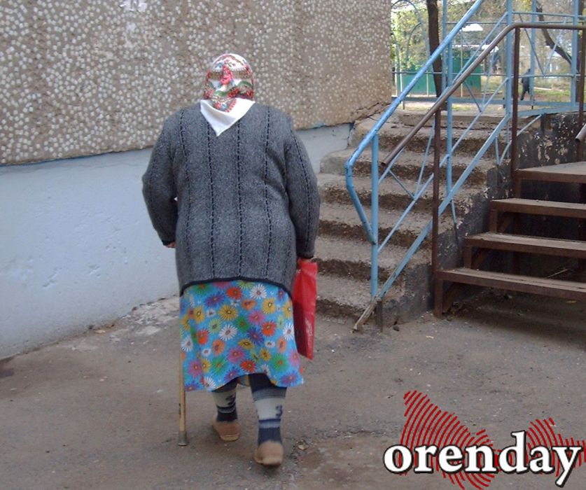 Оренбурженка едва не сделала слепой 70-летнюю соседку, брызнув в глаза перцовку