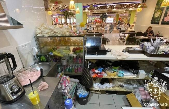 Кормили просрочкой: в Оренбурге временно закрыли ресторан вьетнамской кухни